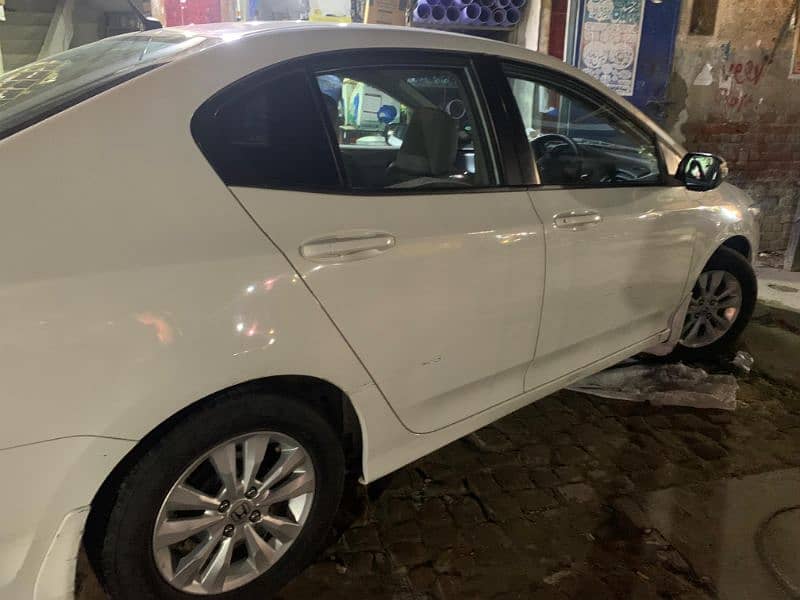 Honda City Aspire 2016 4