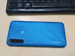 Realme 5i 4/64 0