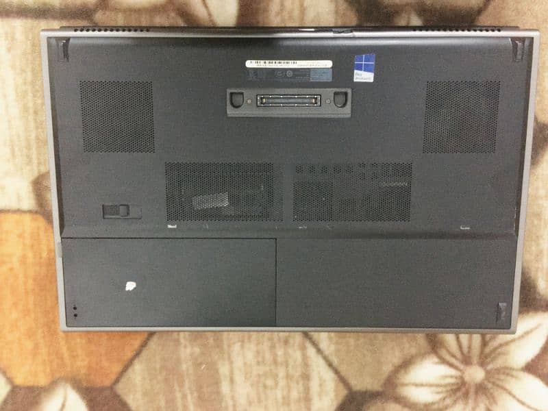 Dell Precision M6800 4