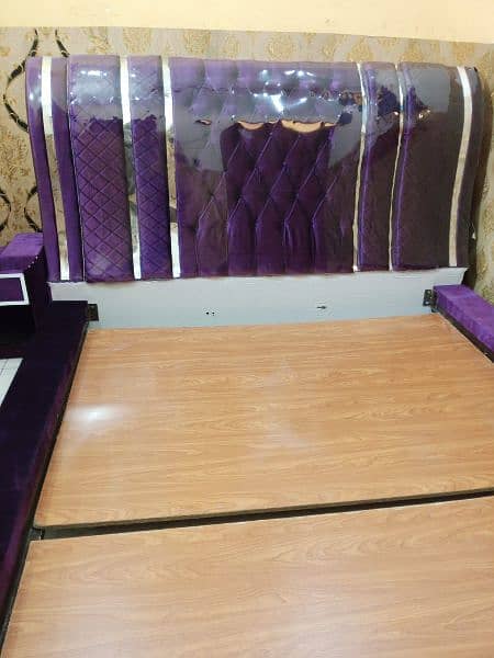 2 KING SIZE BEDS WITH SIDE TABLE DOUBLE BED 2