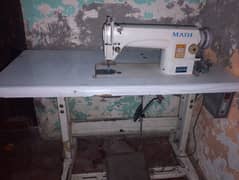 Sewing machine for tailors