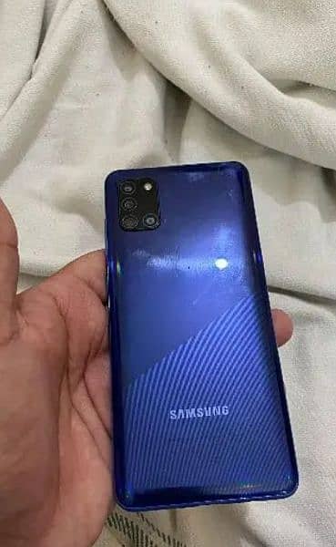 Samsung A31 4