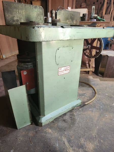 Spindle Machine/Moulder Machine 11