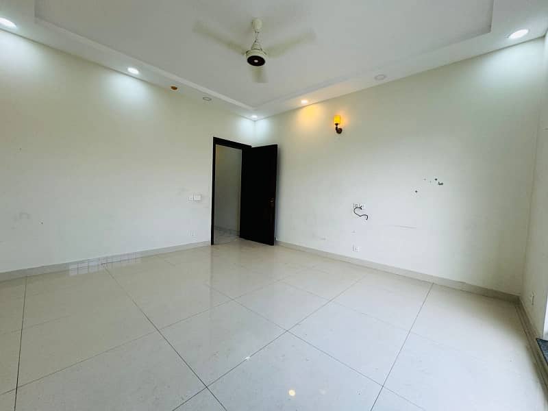 One Kanal House Available For Rent In Phase 7. 18