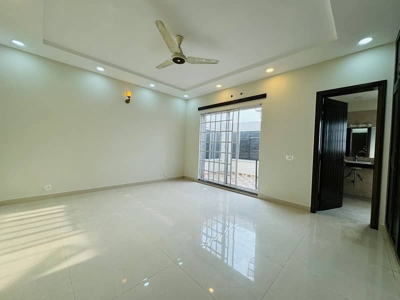 One Kanal House Available For Rent In Phase 7. 27