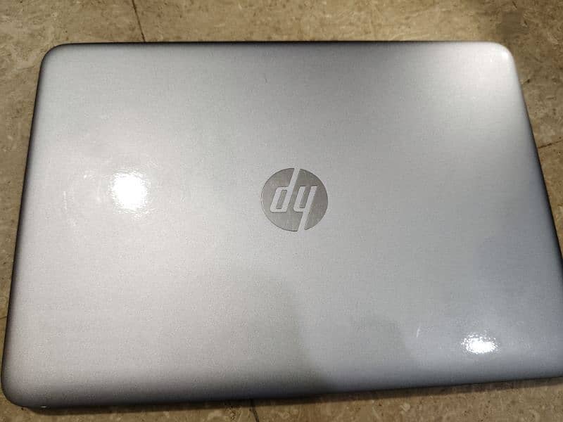 Hp laptop new. condition ten by ten 8