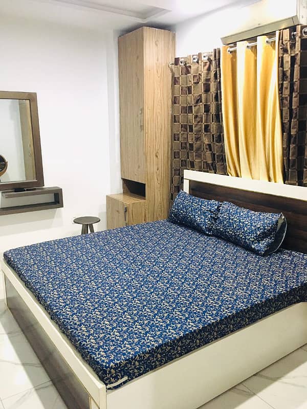 1 BED FURNISHED APARTMENT AVAILABLE FOR RENT IN BAHRIA TOWN C BLOCK 1