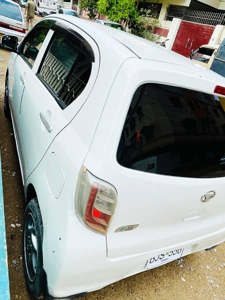 Daihatsu Mira 2014 4