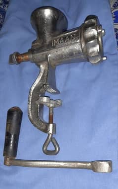 meat grinder(qeema banane ki machine)