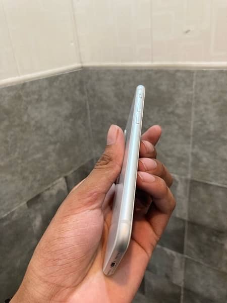 iphone 8 Non pta water pack 85% health 3