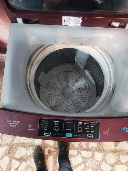 HAIER FULLY AUTOMATIC WASHINGMACHINE 12 KG 1