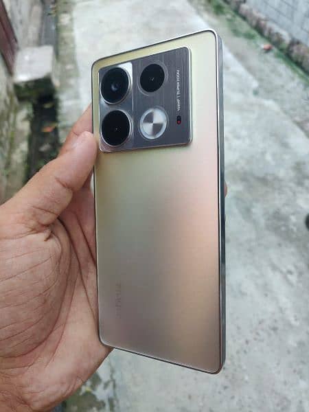 Infinix Note 40 8