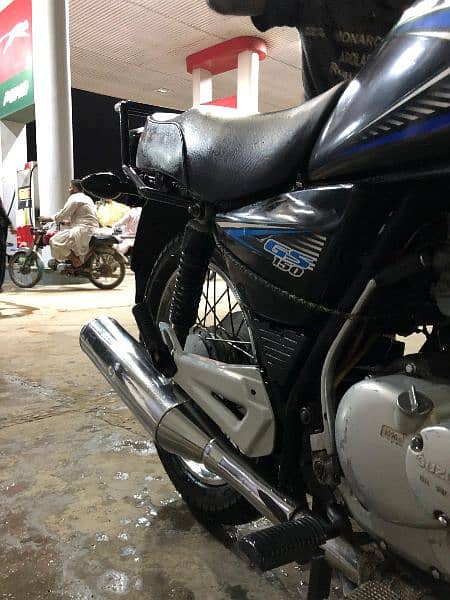 Suzuki GS 150 2014 4