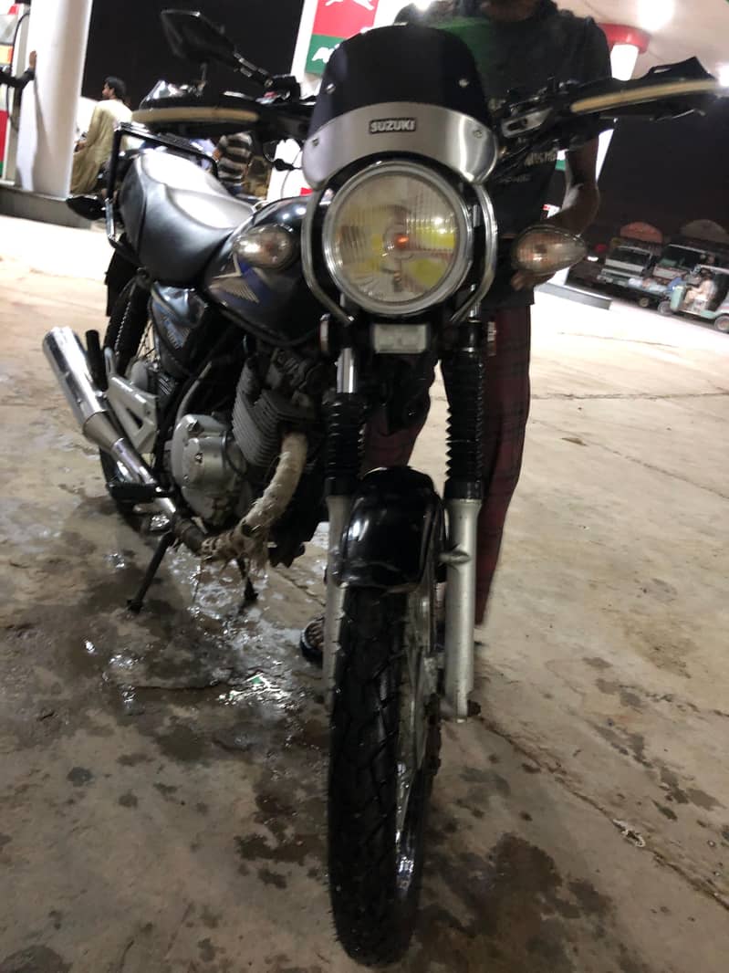 Suzuki GS 150 2014 6