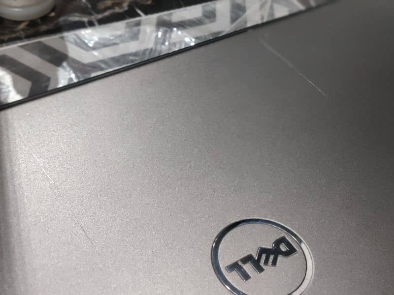 Dell precision m6800 gaming and high graphics editing 9