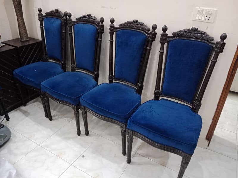 dining table with 5 chairs. 1