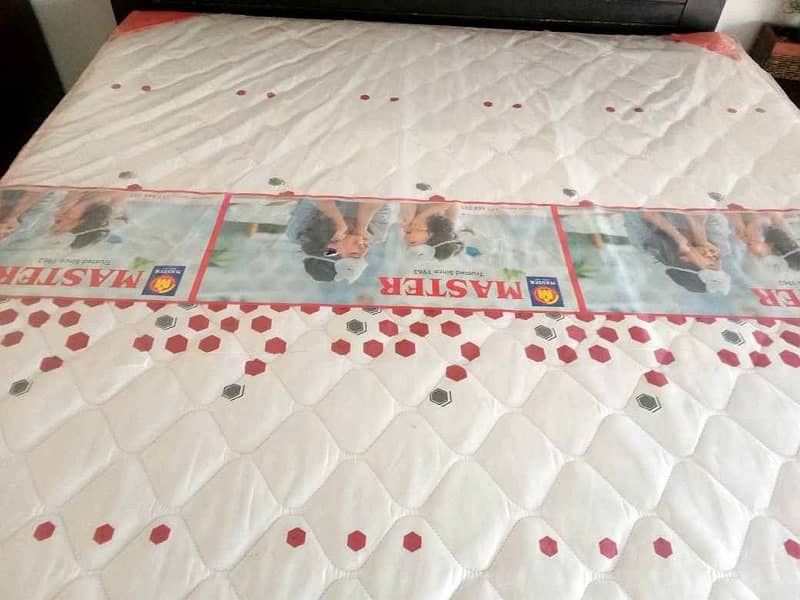 Bed set for sale 4