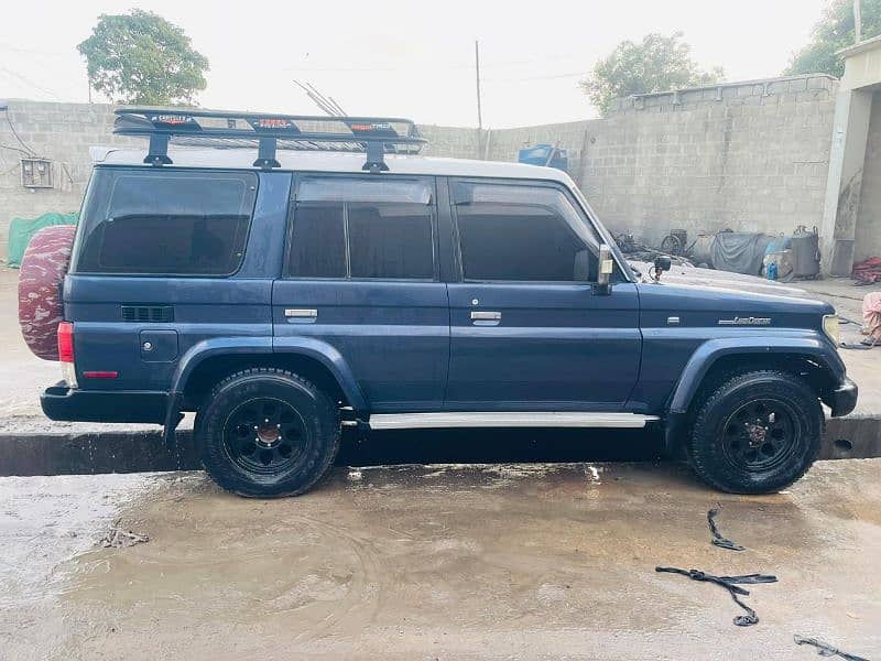 Toyota Land Cruiser 1992 2