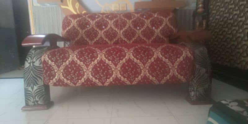 2 seater sofa.      condition like (new) 2