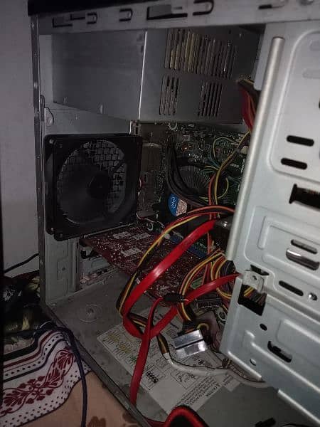 Gaming pc with firepro v4800 graphic card 240 gb ssd, 120 gb ssd, etc 2