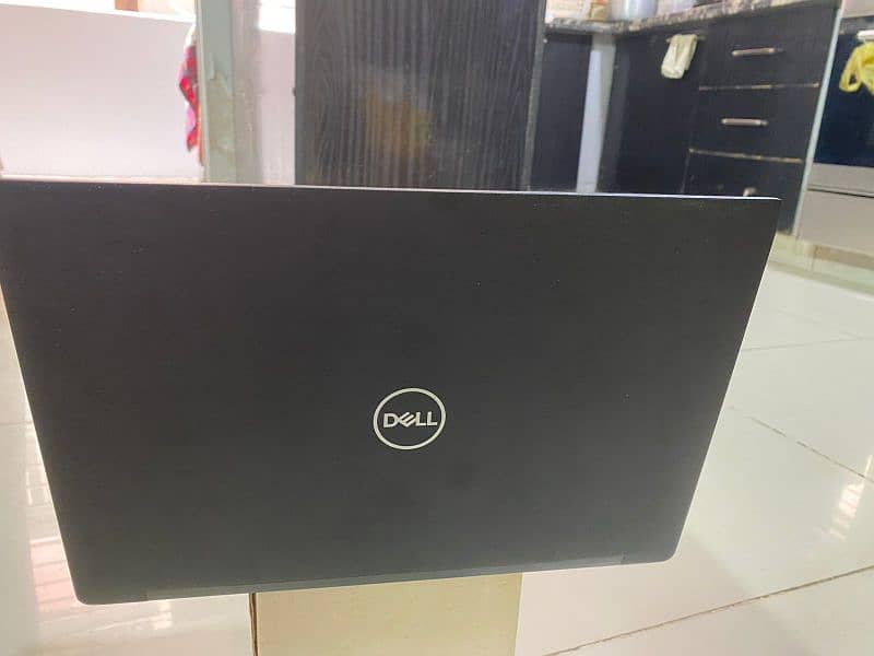 Dell Latitude 7490 core i7 8th gen vpro 10/10 condition 3