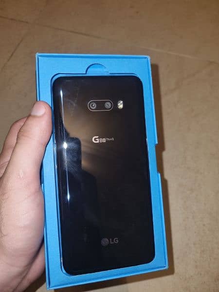 LG G8x 128gb 6gb ram screen crack non pta 4