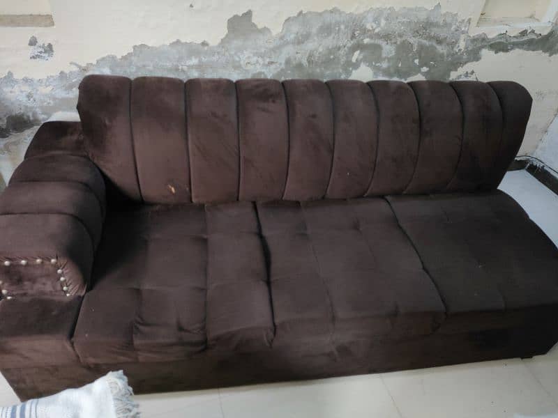 7 seater sofa for urgent sale 6