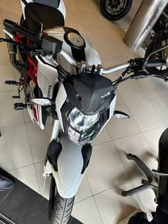 Benelli TNT 150i