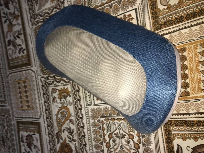 Brand, Zero massager pillow 1