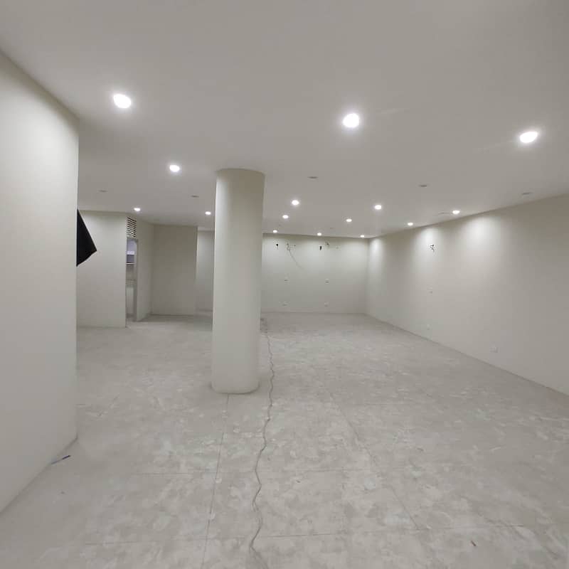 Commercial Floor For Rent at Cavalry Ground 6