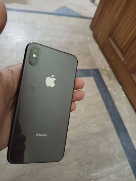 I phone Xs max 2