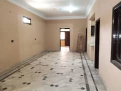 3 BED DRAWING LOUNGE WITH 4 BSTHS ON RENT IN PIB COLONY KARACHI. 0