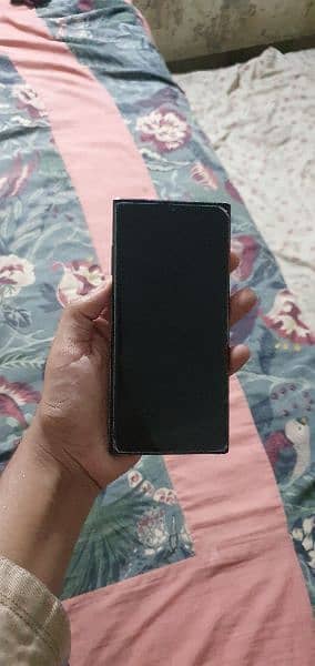 Samsung note 10 pulse 5g .    12 GB ram 512 rom 0