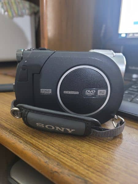 Sony DCR-DVD708E DVD Camcorder 3