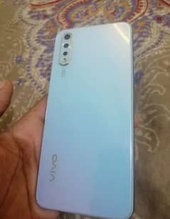 Vivo S1