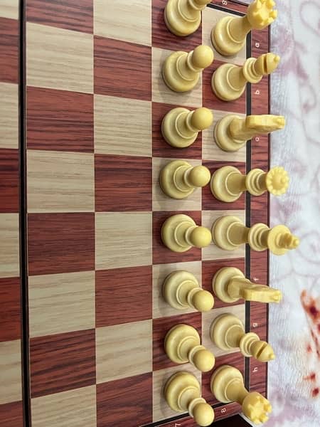 Chess Board Game Wooden, 24.5*21.3*2cm Magnetic Crafted Folding Chess 7