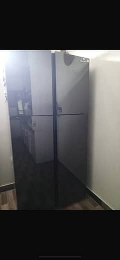 4 door fridge