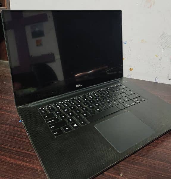 XPS 15 9560 i7 4k with graphic card 7