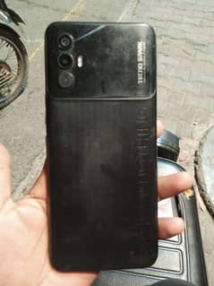 Tecno spark 8 pro 4/64 0