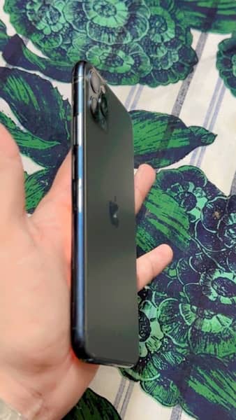 IPHONE 11PRO MAX  FACTORY UNLOCKED NON PTA WITH BOX 6