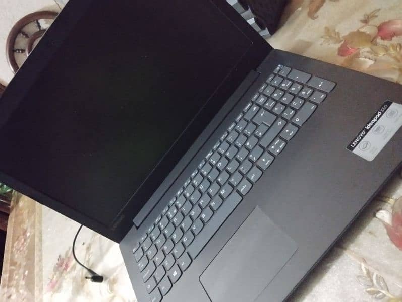 Lenovo ideapad 330 1