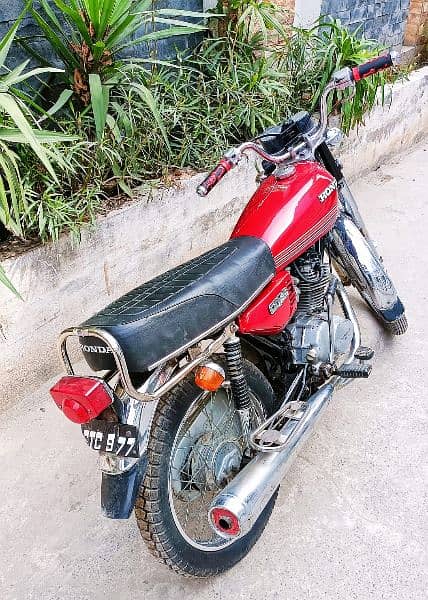 Honda 125 of year 1985 100% genuene 1