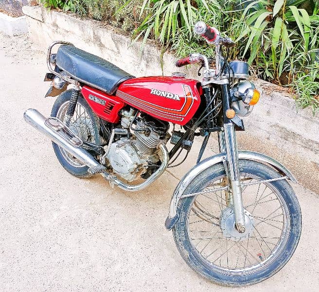 Honda 125 of year 1985 100% genuene 6