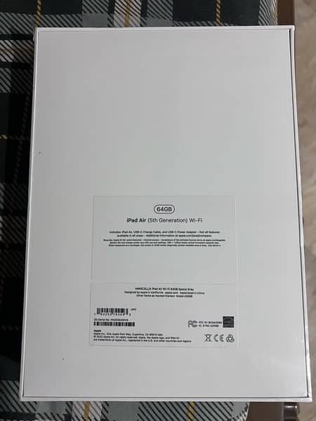 iPad Air 5 generation box pack USA 2