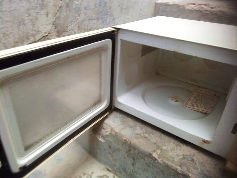 Dawlance Microwave for sale 1