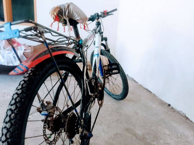 High Quality Used Bicycle for sale & Excellent condition 1