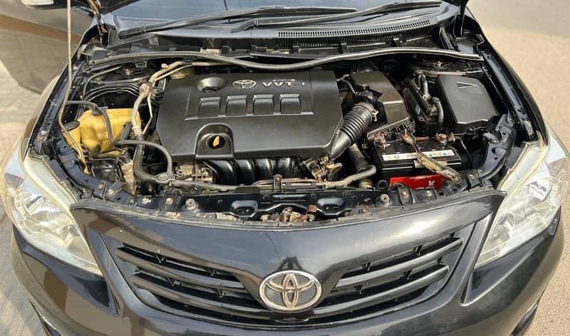 Toyota Corolla Altis 2012 5