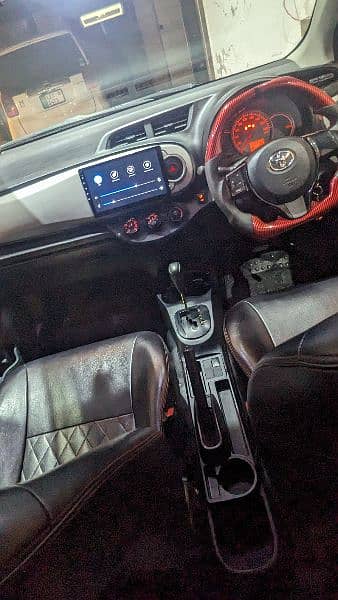 Toyota Vitz 1.0  2013 8