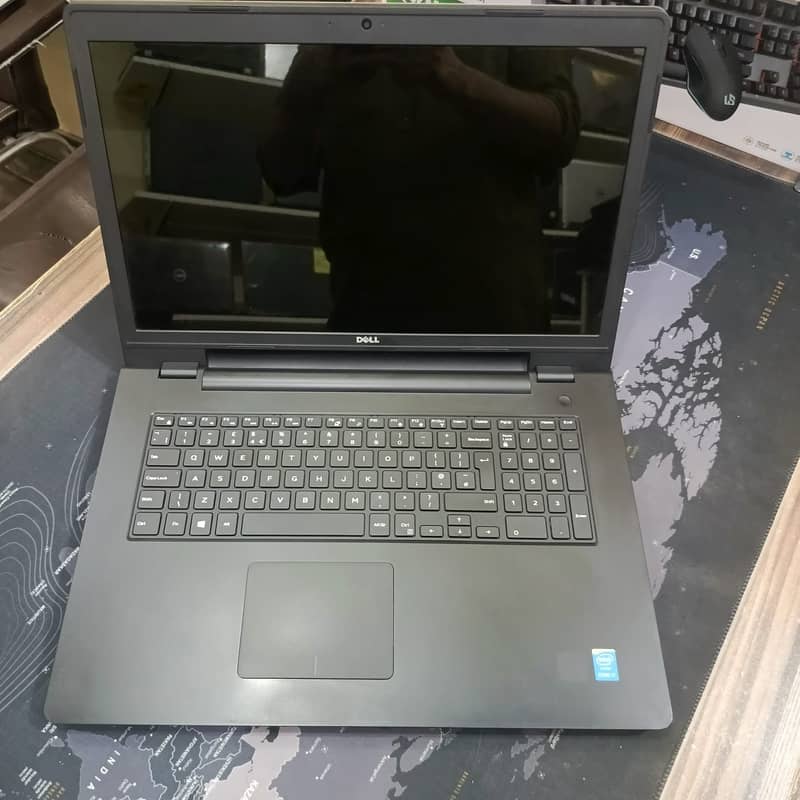 DELL Inspiron 5748 Core i7-4th 8GB 180GB 2GB NVIDIA GeForce 1