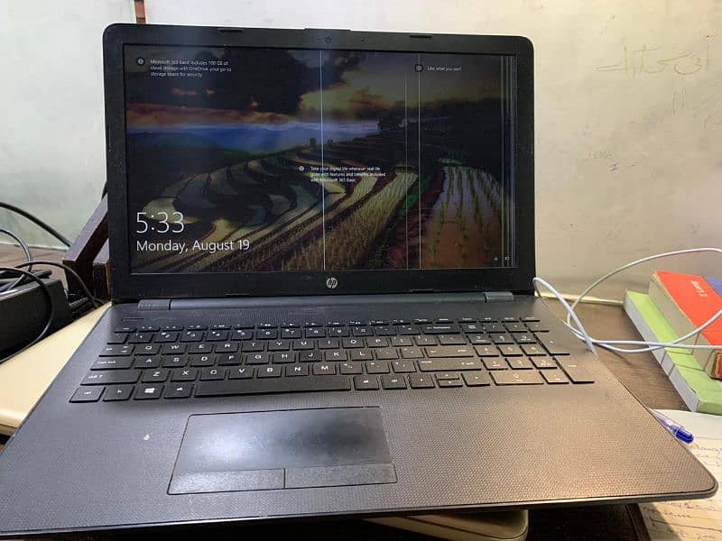 HP 250 core 5 G6 8 gb ram 256 ssd 3